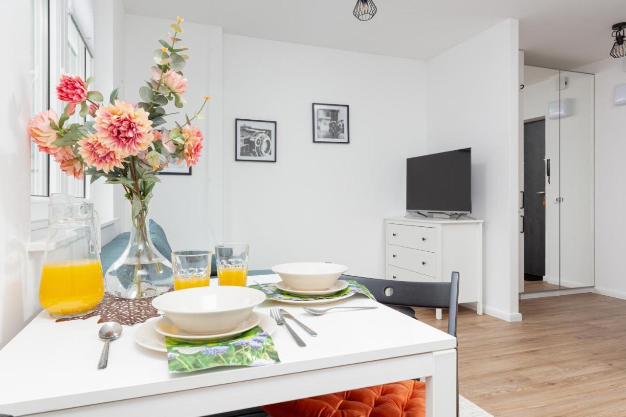 Studio Apartment Ochota Siemienskiego By Noclegi Renters Warszawa Eksteriør billede